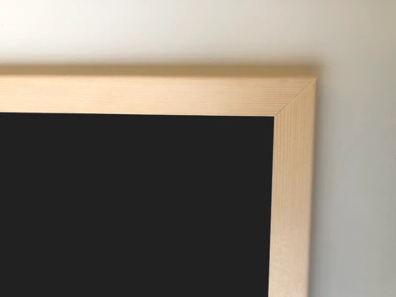 Toptabule.sk  Čierna kriedová tabuľa v prírodnom drevenom ráme CLASSIC 90x120 cm