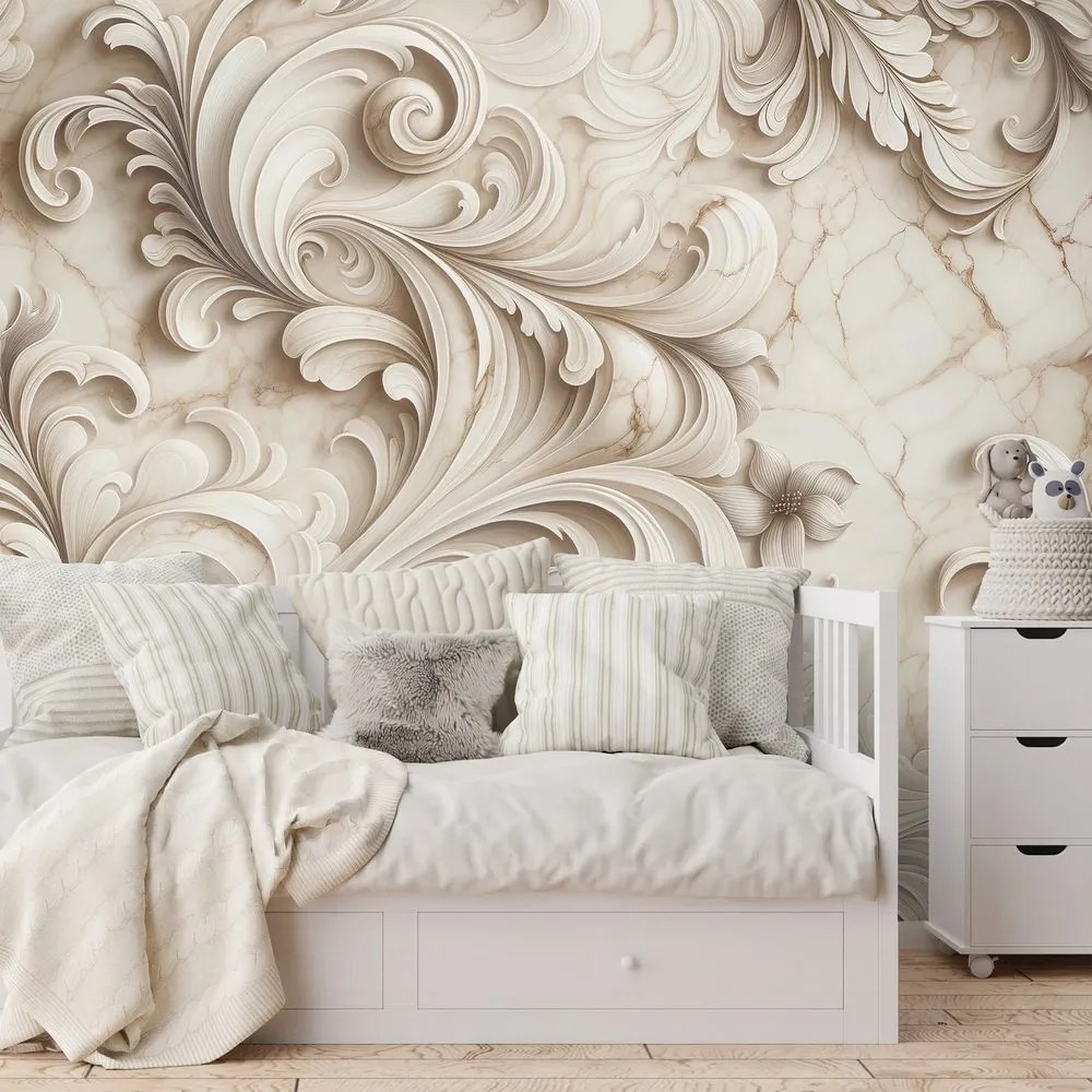 Tapeta elegantné béžové ornamenty na mramore