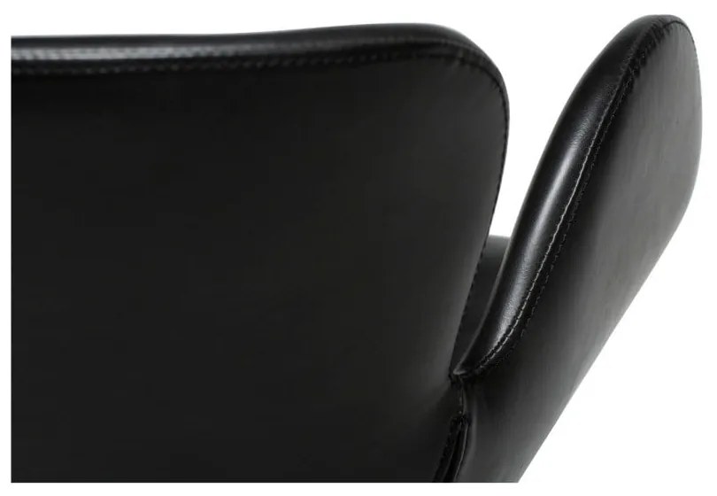 Čierne čalúnené jedálenské kreslo s podrúčkami Gaia – DAN-FORM Denmark