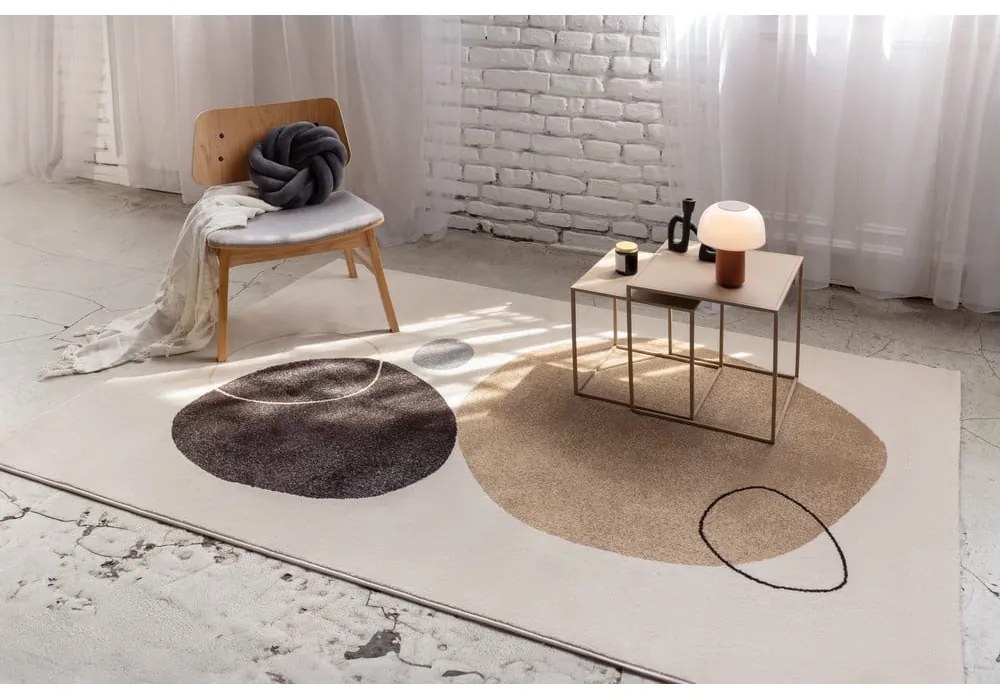 Béžový/krémovobiely koberec 140x200 cm Peblinne – Universal