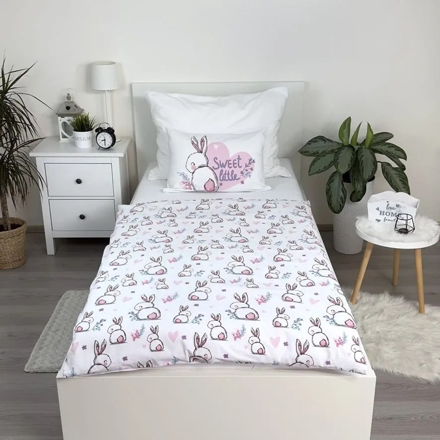 Jerry Fabrics Obliečky do postieľky 100x135 + 40x60 cm - Zajačik "Sweet"