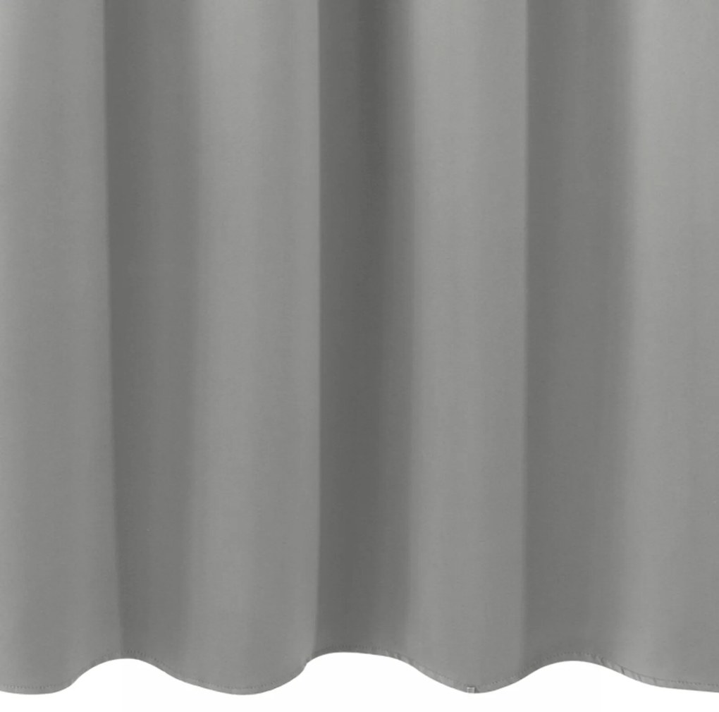 KRÁTKY ZATEMŇOVACÍ ZÁVES NA KRÚŽKOCH LOGAN 140X175 CM STRIEBORNÁ
