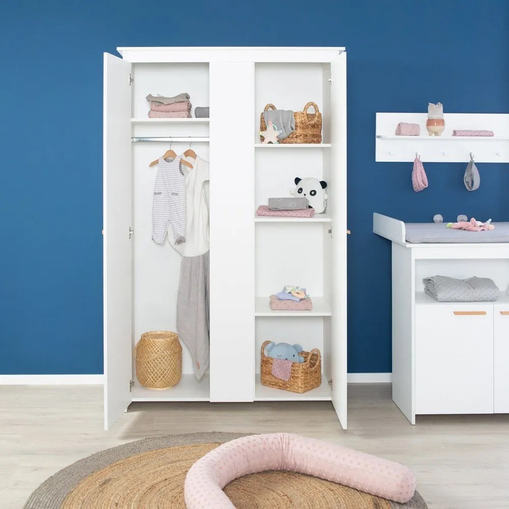 Biela detská šatníková skriňa 119x190x52 cm Anton – Roba