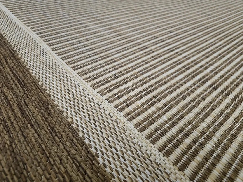 Koberec Eqos 0001 BEIGE – béžový vzorovaný obdĺžnik Rozmer: 160x220 cm