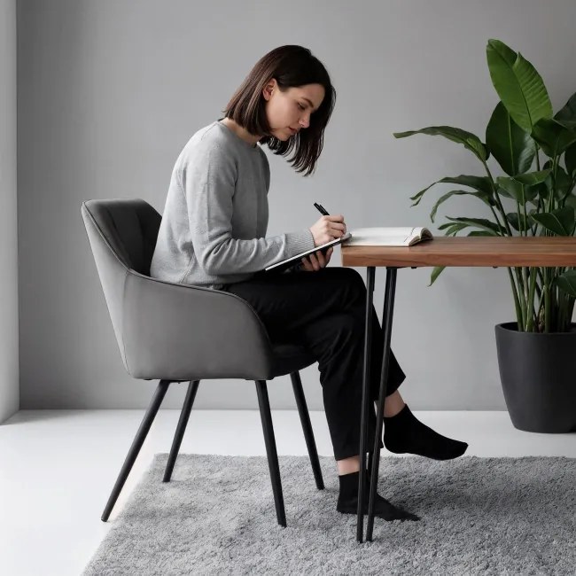 Sada štyroch jedálenských stoličiek DIAMANTE zamatové, grafitové / čierne nohy (4 ks)