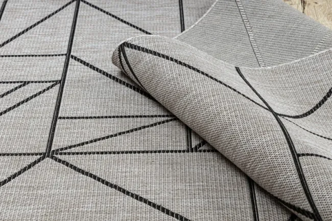 Koberec SIZAL FLOORLUX 20605 geometrický trojuholník - strieborný / čierny
