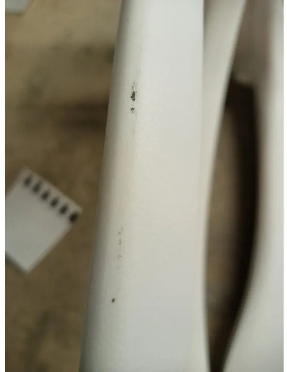 AKCIA Biela plastová stolička KATO II. akosť