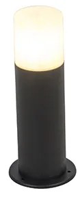 Stojaca vonkajšia lampa čierna s opálovým tienidlom bielym 30 cm IP44 - Odense