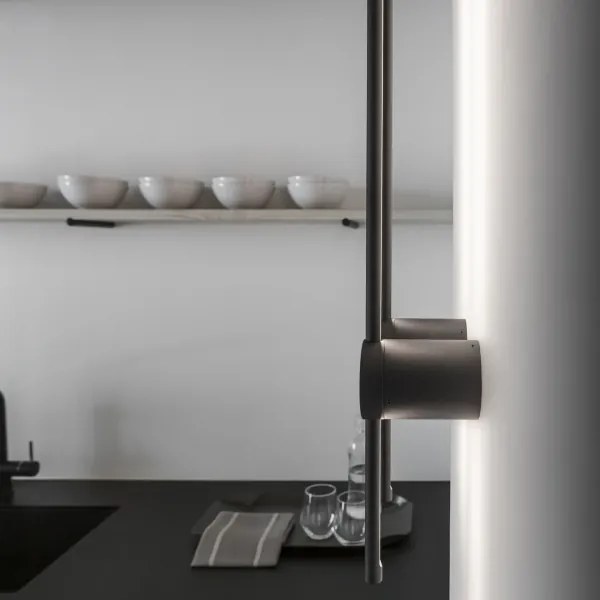Ideal Lux - LED Nástenné svietidlo ESSENCE LED/12W/230V 2700K 70 cm CRI 90 čierna