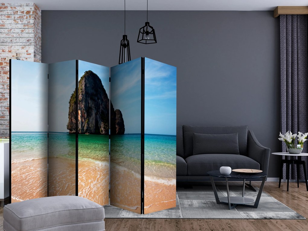 Artgeist Paraván - Rock formation by shoreline, Andaman Sea, Thailand [Room Dividers]