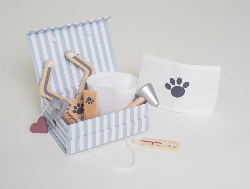 Jabadabado detský drevený veterinárny kufrík so stetoskopom a magnetickým uzáverom