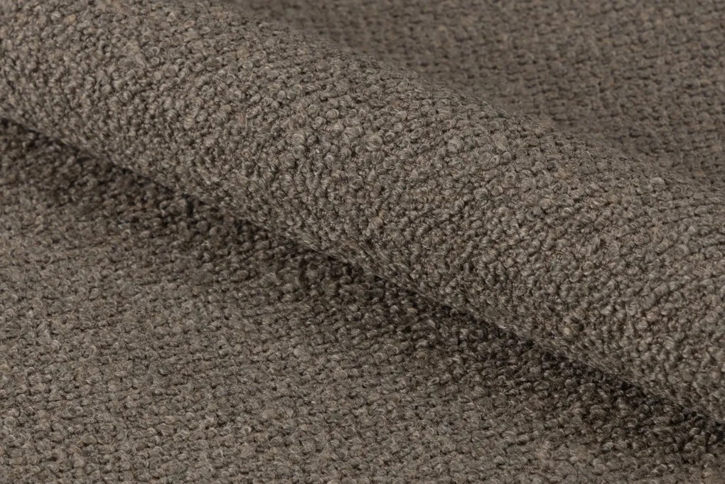 RODERIC Hnedá Taupe (látka Monza 40) / lakovaná dubová konštrukcia – dymový dub (odtieň orecha) – DREVENÁ STOLIČKA BOUCLÉ RETRO