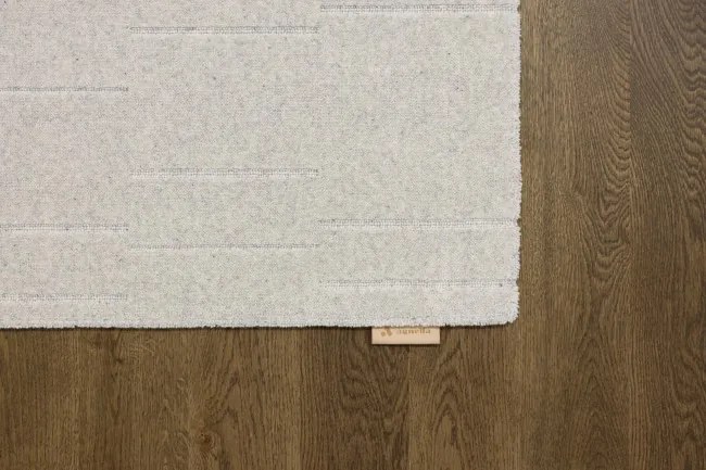 Koberec Agnella Noble Shift svetlosivý