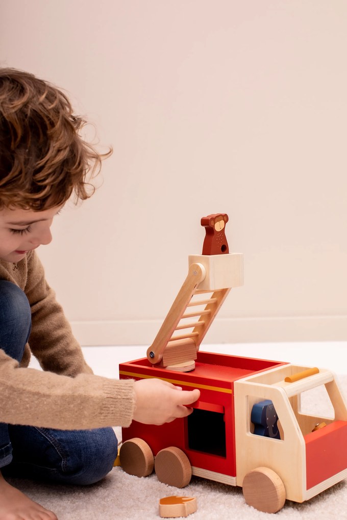 Trixie Drevené hasičské auto