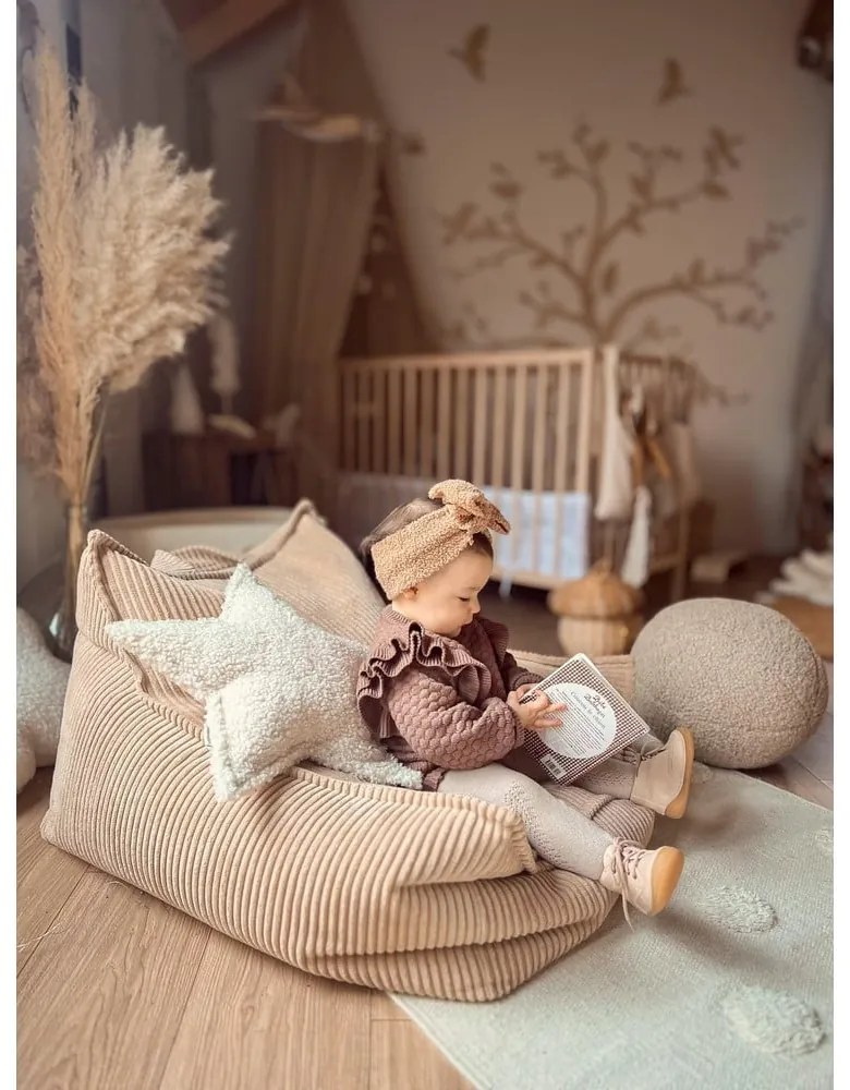 Svetlohnedý detský pohovkový vankúš z textílie buklé Ball – Wigiwama