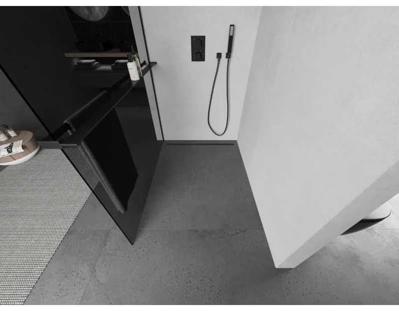 Mexen Kioto+ L, sprchová zástena Walk-In s poličkou a vešiakom 90 x 200 cm, 8mm šedé sklo, čierny profil, 800-090-123-70-40