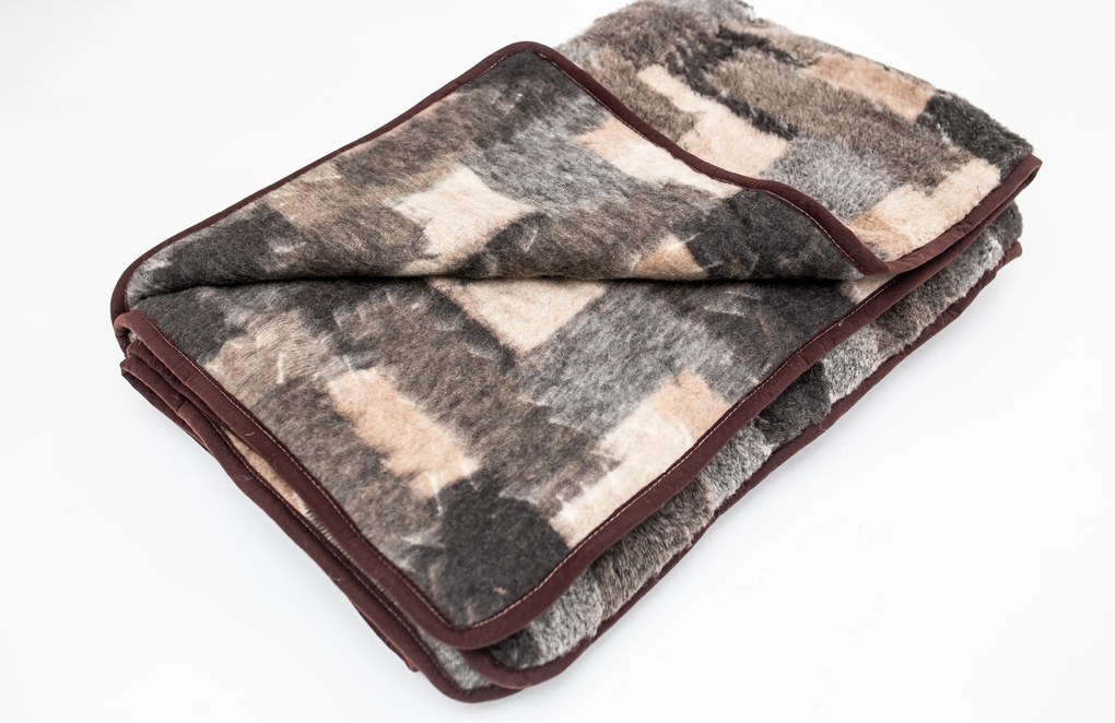 Deka z ovčej vlny 002