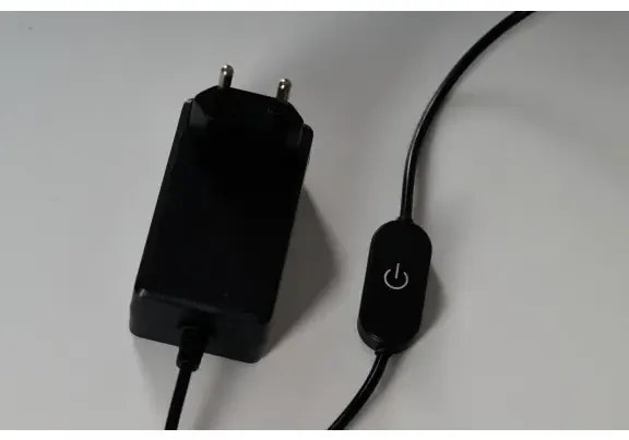 Dizajnová stmievateľná stojaca lampa Vanessa