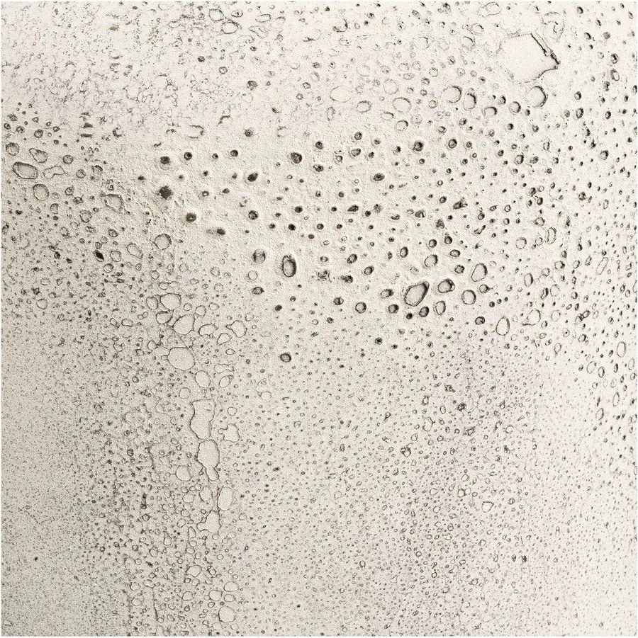 Krémovobiela kovová vysoká váza (výška 78,5 cm) Hou – House Nordic