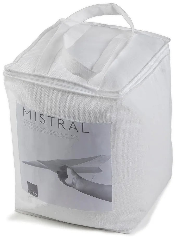 Celoročná prikrývka 150x220 cm Mistral – Kave Home