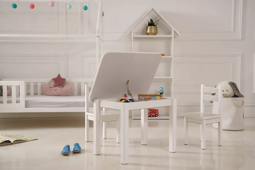 Detská svetlo šedá stolička otváracia s priehradkou