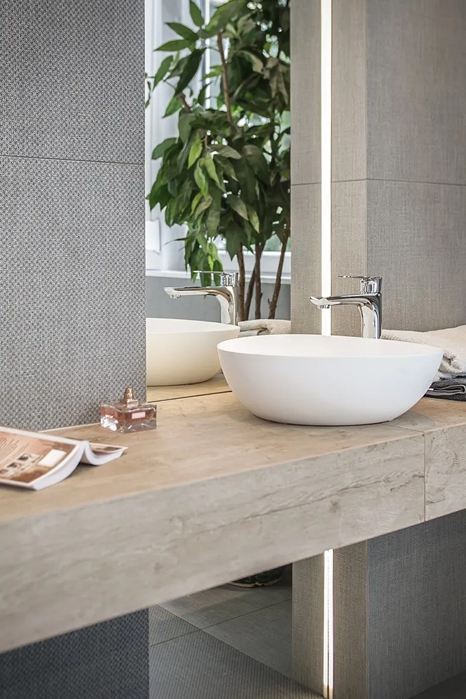 Laveo Raila, vysoká umývadlová batéria stojanková h-250, chrómová, LAV-BLL_02ND