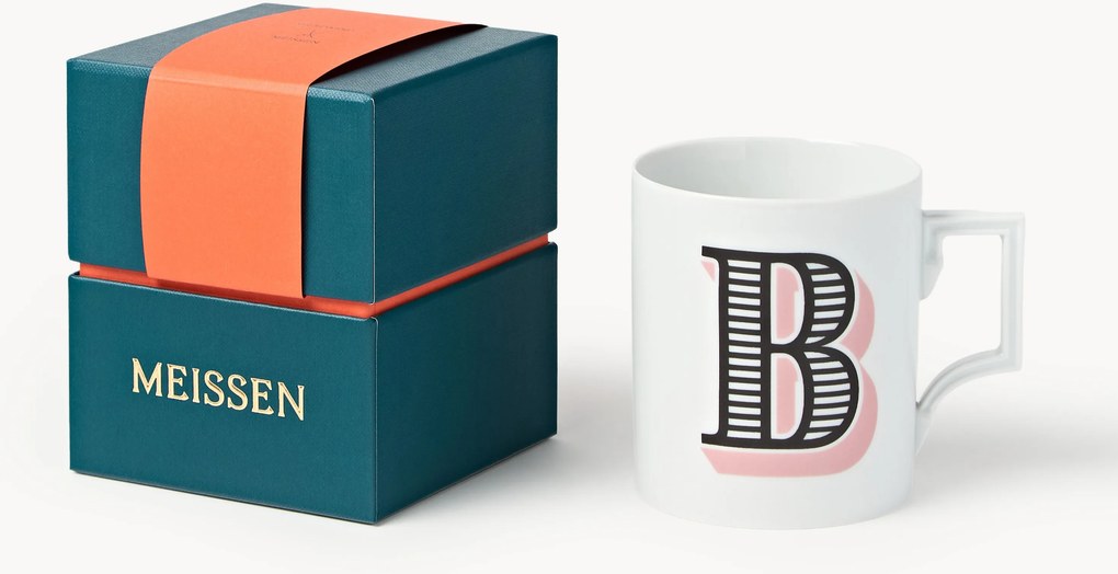 Westwing x MEISSEN, Ručne vyrobený hrnček's iniciálami a ozdobným motívom