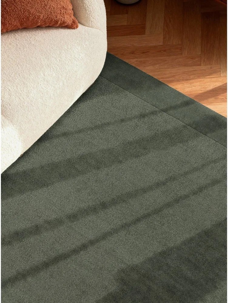 Tmavozelený ručne tkaný koberec s prímesou vlny 80x150 cm Kari – Villeroy&Boch