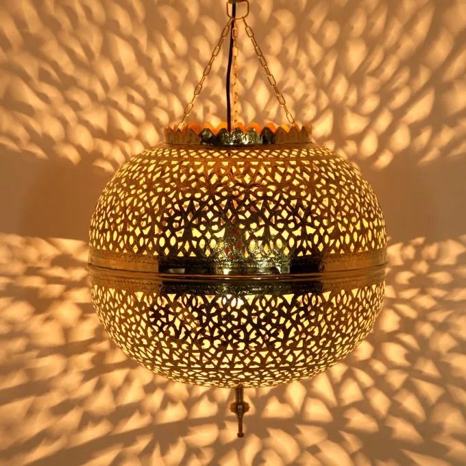 Mosadzná závesná lampa "Assiya"