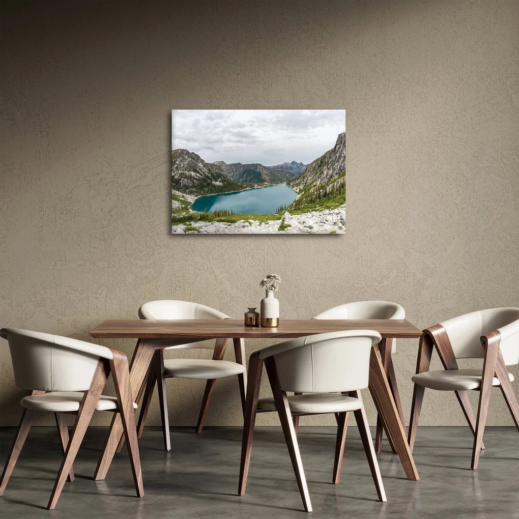 Obraz jazera v horách (70x50 cm)