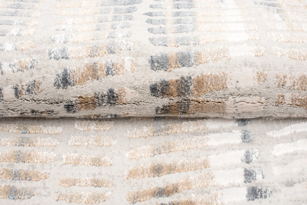 TA Koberec AO22C SHRNIK LIGHT BEIGE MONTREAL FAC Rozmer: 120x170 cm