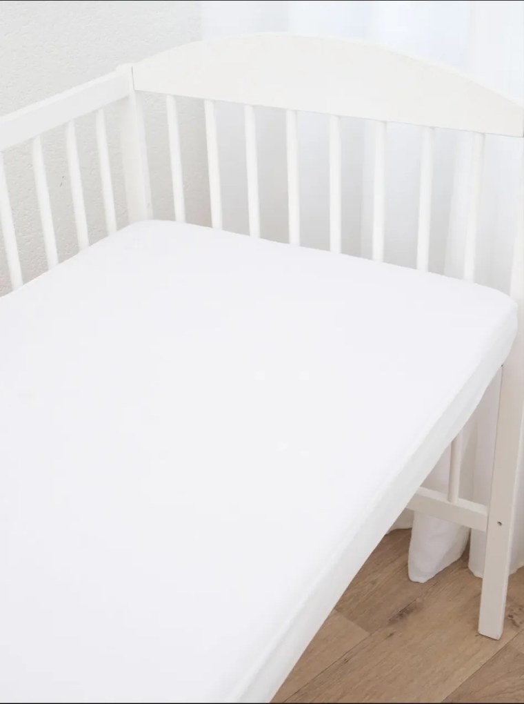 Nepriepustná plachta mikroplyš 60 × 120 cm - biele