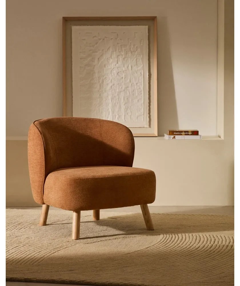 Ženilkové kreslo v terakotovej farbe Ulit – Kave Home