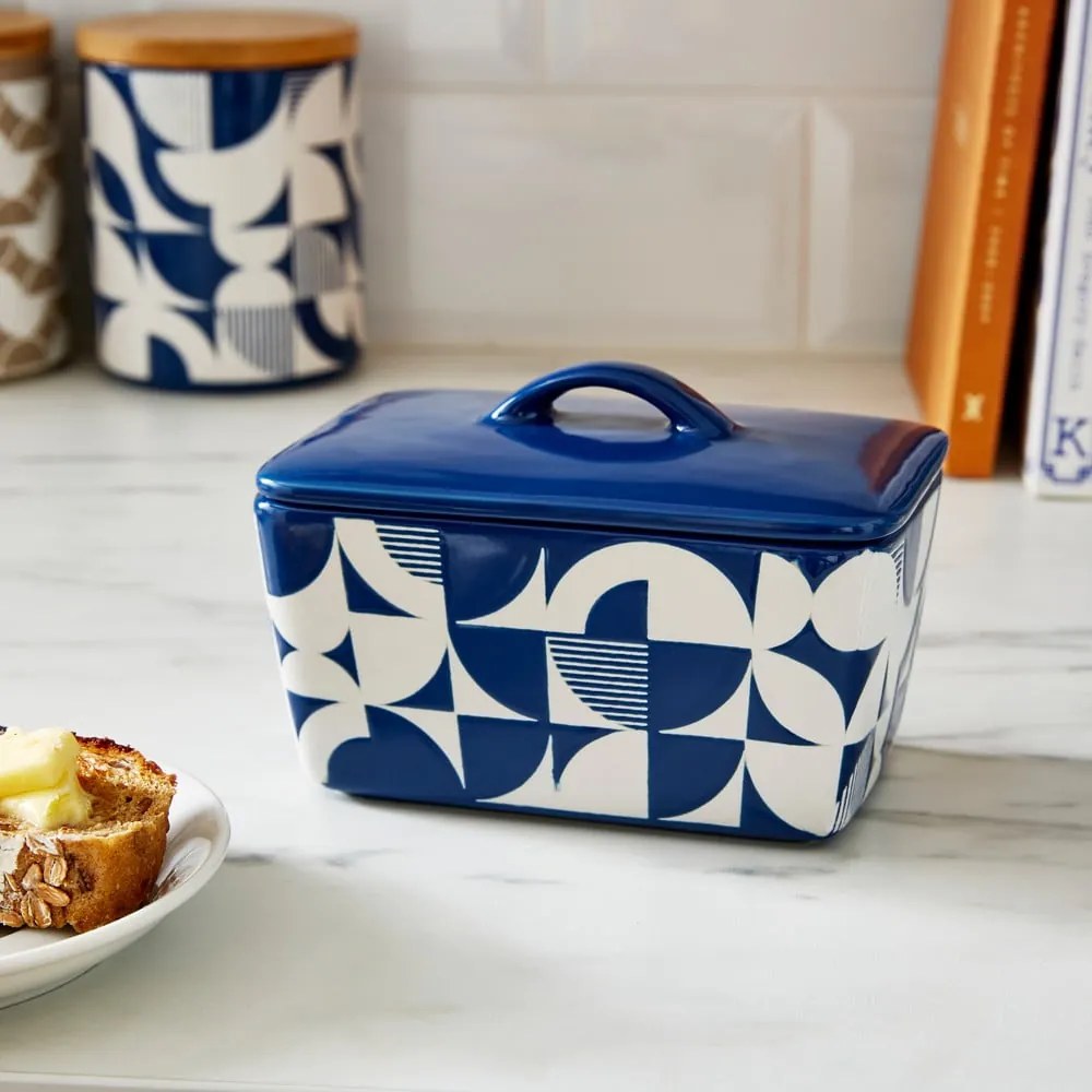 Biela/modrá keramická nádobka na maslo Bauhaus – Cooksmart ®