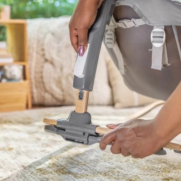 Ingenuity - Detské vibrujúce lehátko EVERY SEASON WESLEY 3xC sivé