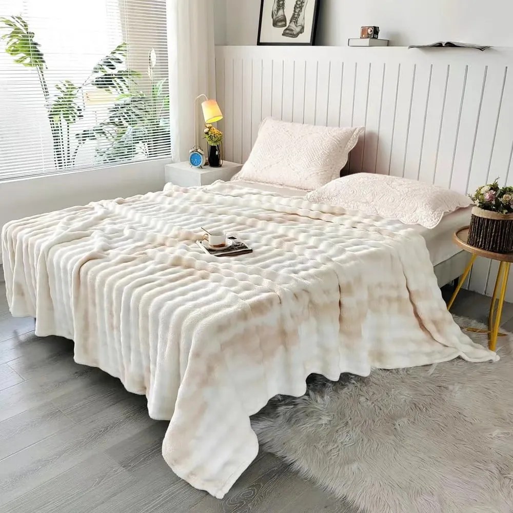 Krémovobiely mikroplyšový pléd 150x200 cm Victory – My House