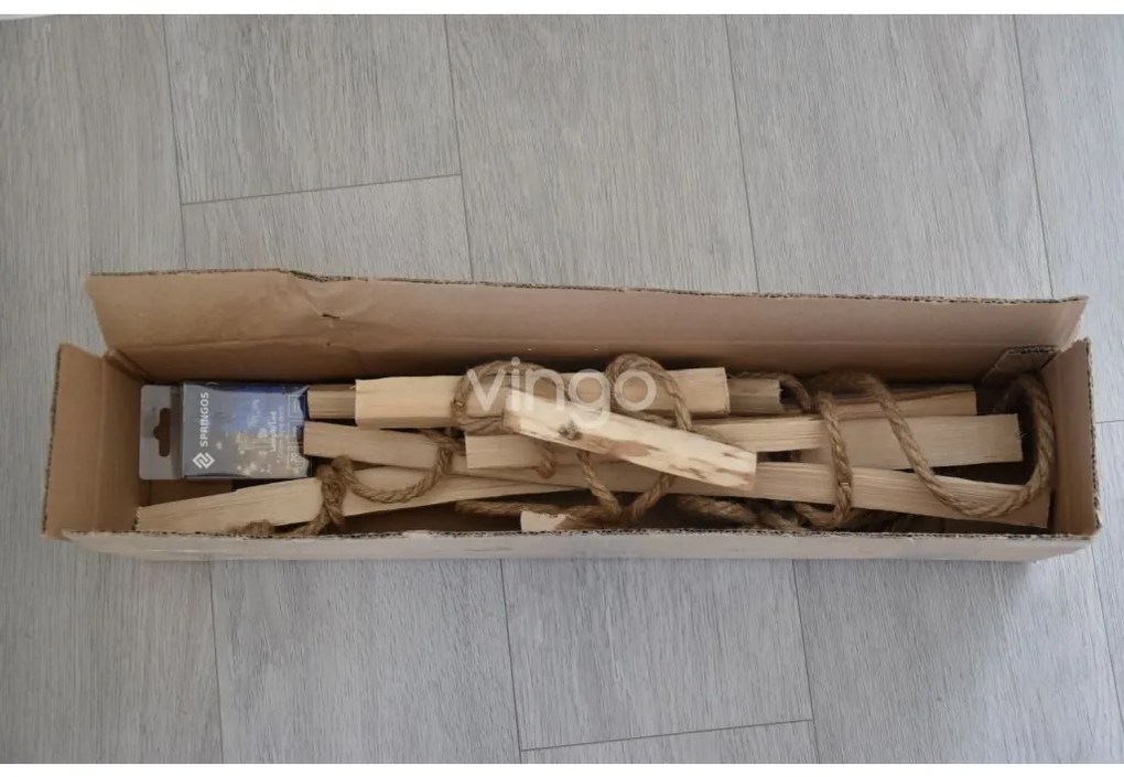 Veľký závesný drevený vianočný stromček s LED osvetlením - 205 cm