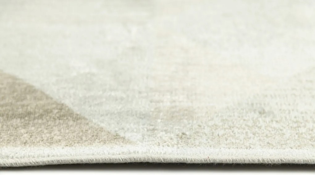 TA Koberec Isphahan 84196/299 Silver Rozmer: 160x230 cm