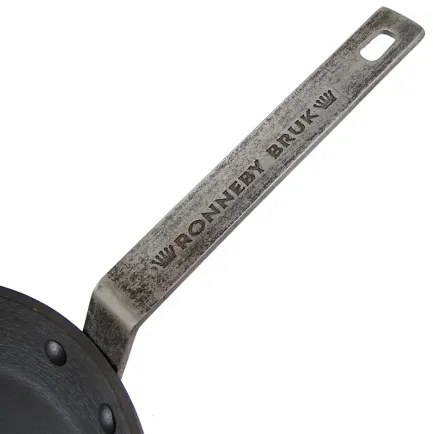 Pánev litinová 28 cm grilovací s kovanou rukojetí Ronneby Bruk 162800