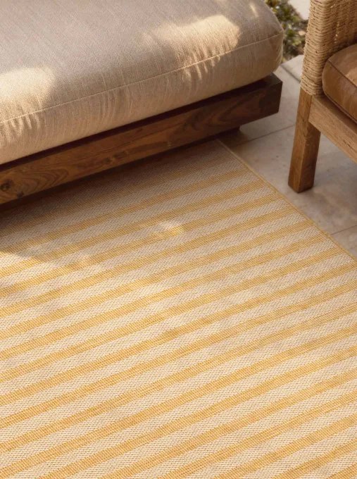 Koberec Ted Baker Haringey Linley žltý / biely