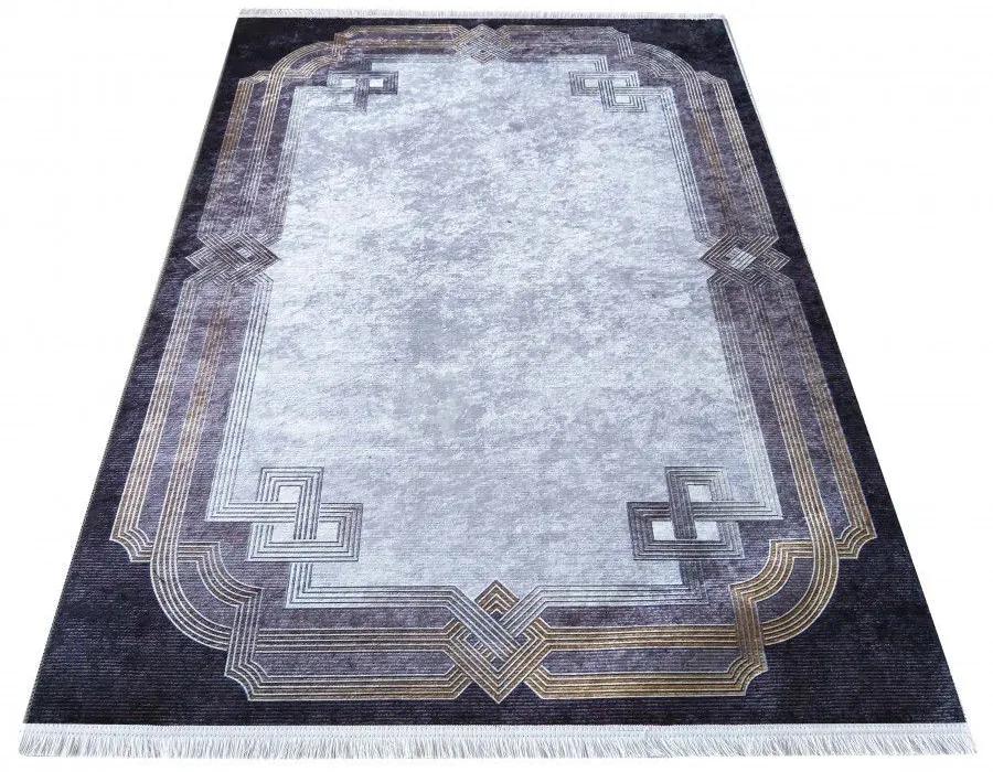 Viacfarebný vzorovaný koberec so zlatým vzorom
