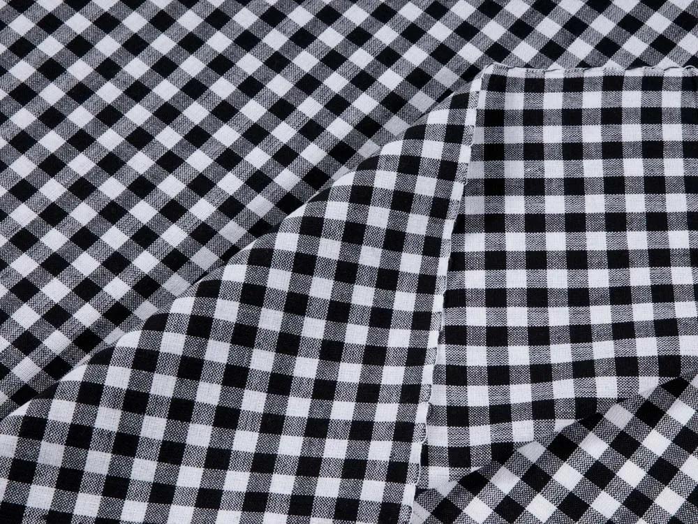 Biante Bavlnený štvorcový obrus Olivia OL-015 Čierno-biela kocka malá 110x110 cm