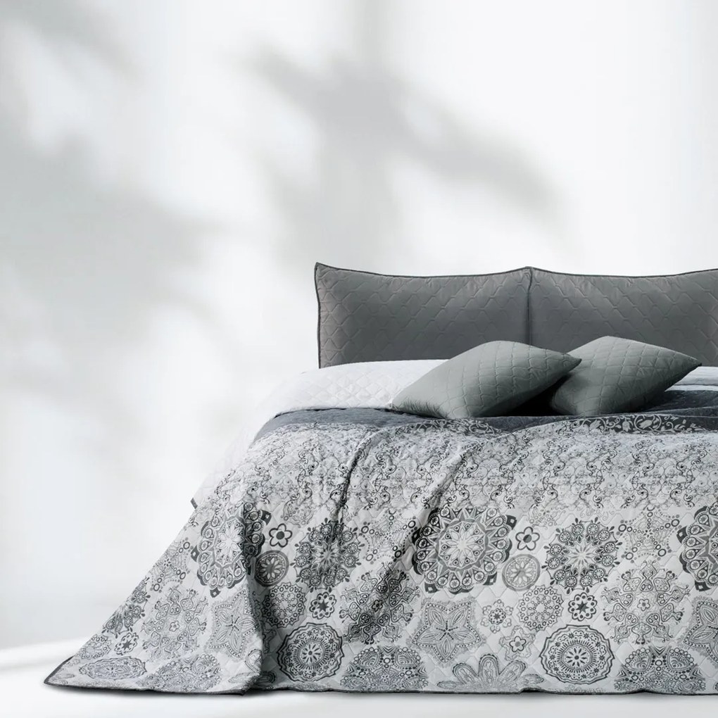 Obojstranný prehoz z mikrovlákna DecoKing Brigha bielo-sivý