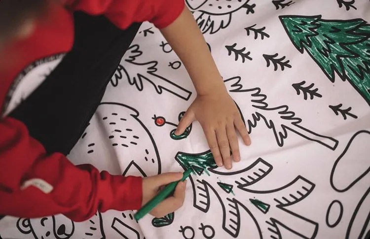 Butter Kings, KOBEREC - OMAĽOVÁNKY - Kities with flowers, 130x130 (priemer) kruh, biela, detská izba