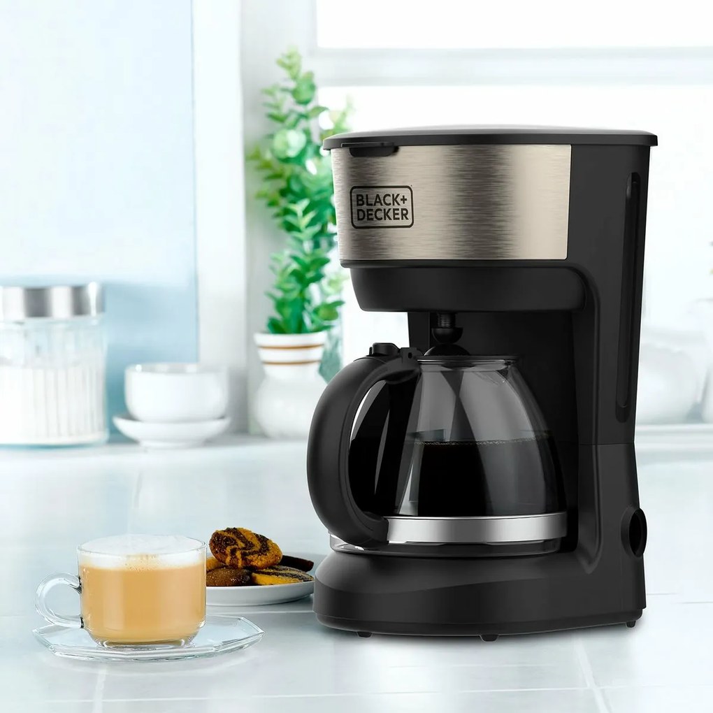 Black+Decker BXCO600E Kávovar, čierna