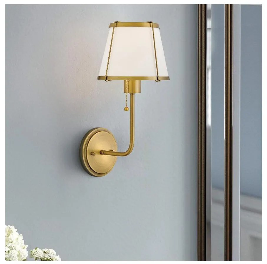 Hinkley HK-CLARKE1-DBR-OW - Nástenná lampa CLARKE 1xE27/40W/230V mosadz/biela