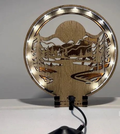 Drevená lampička na nočný stolík Kôň