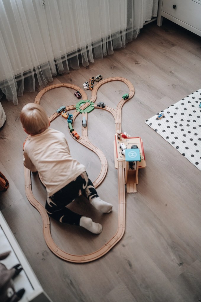 Maxim - Stanica s garážou a výťahom