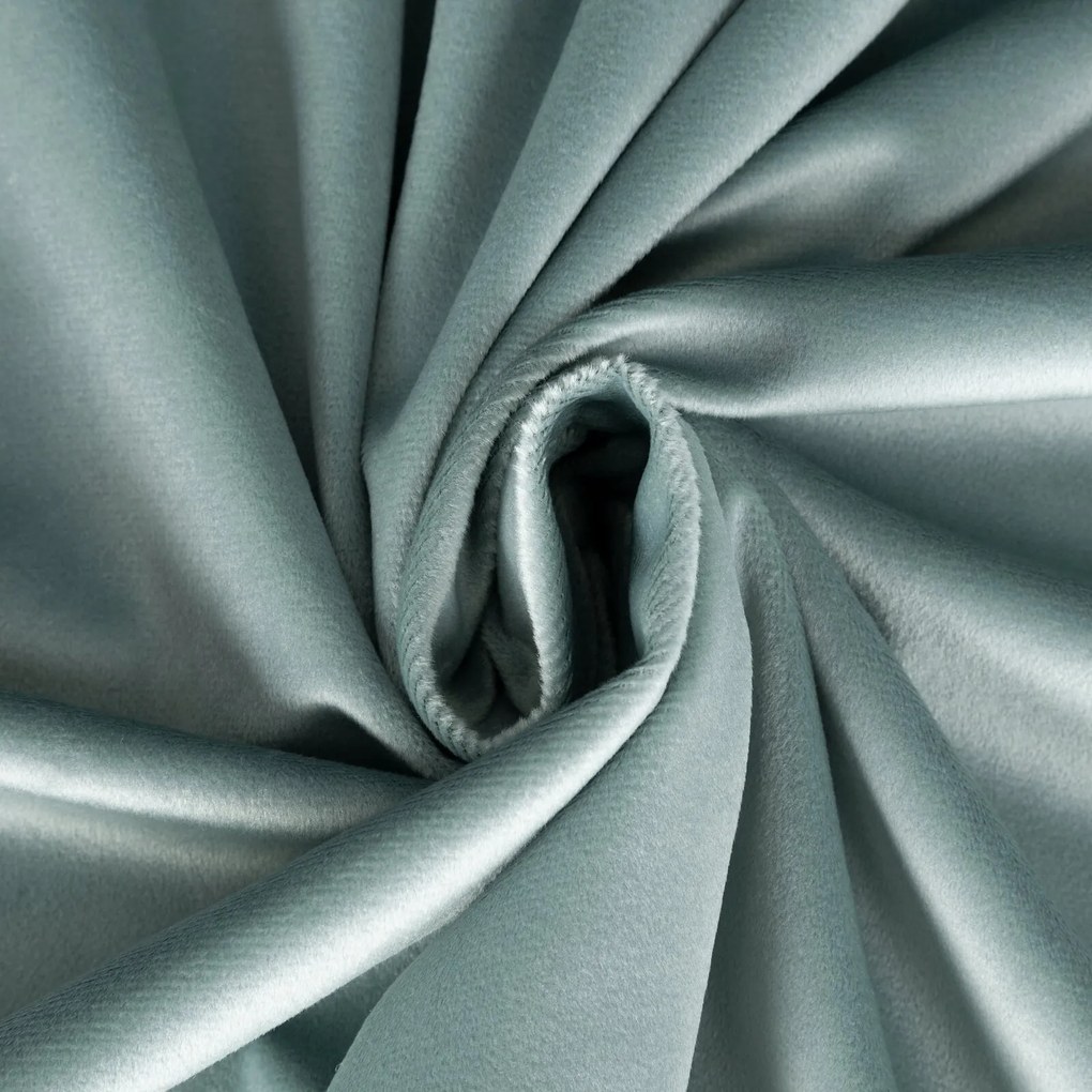 ZATEMŇOVACÍ ZÁVES NA PÁSKE MELANIE 140X270 CM MÄTOVÁ