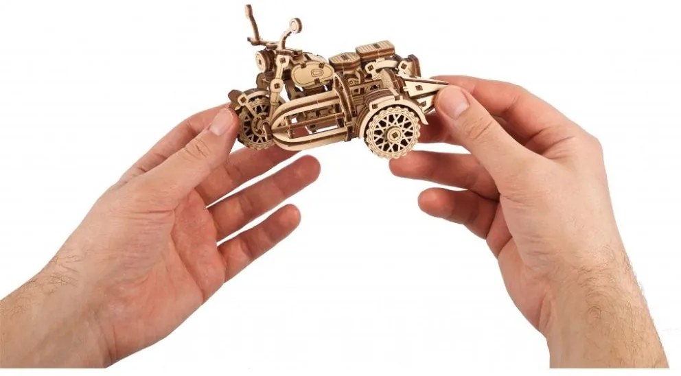 Ugears 3D drevené mechanické puzzle Harry Potter Hagridova lietajúca motorka